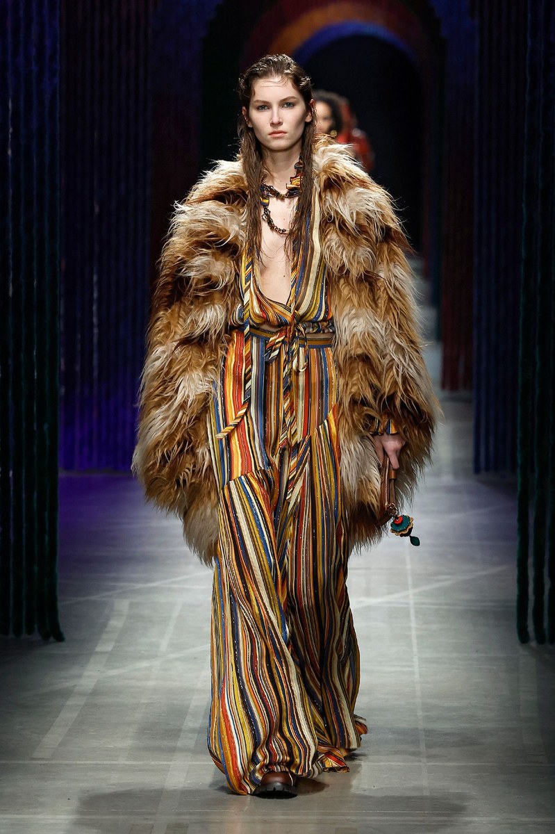 Look 38