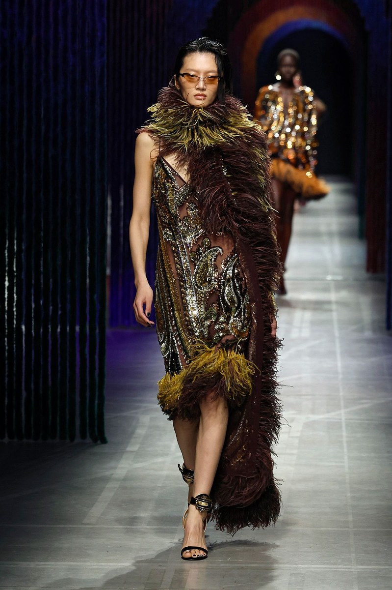 Look 44