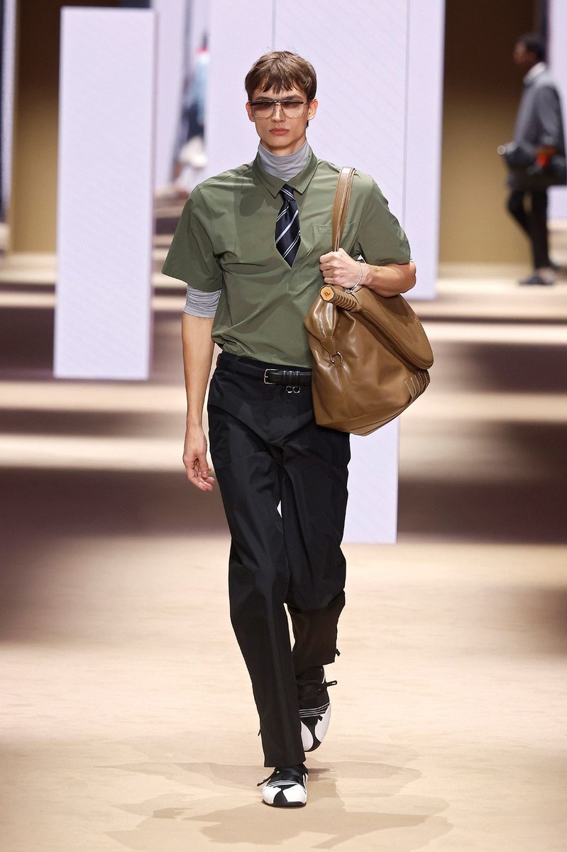 Look 14