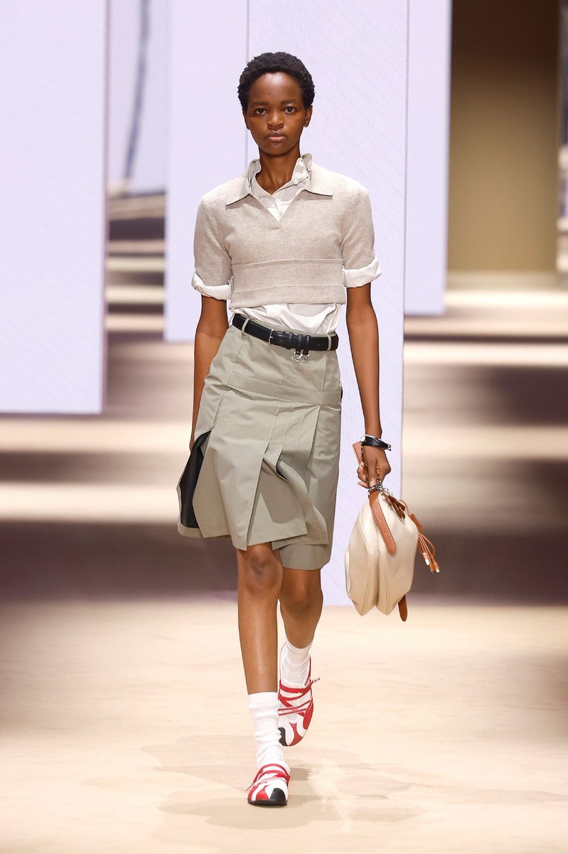 Look 18