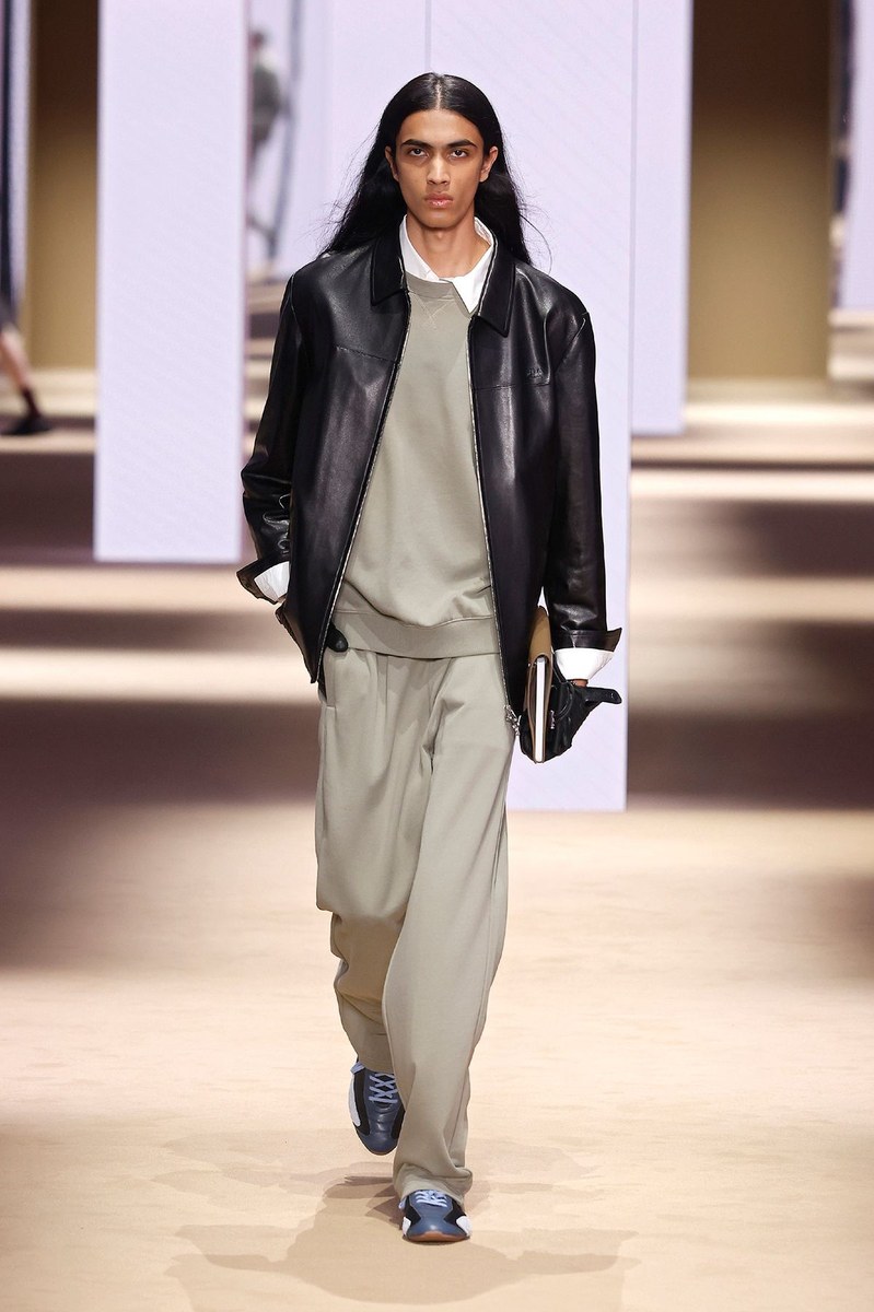 Look 19