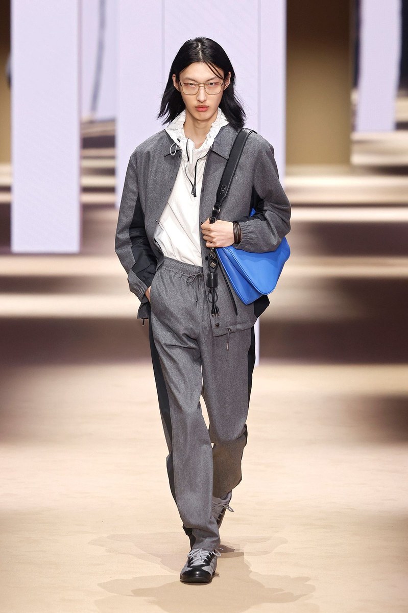 Look 25