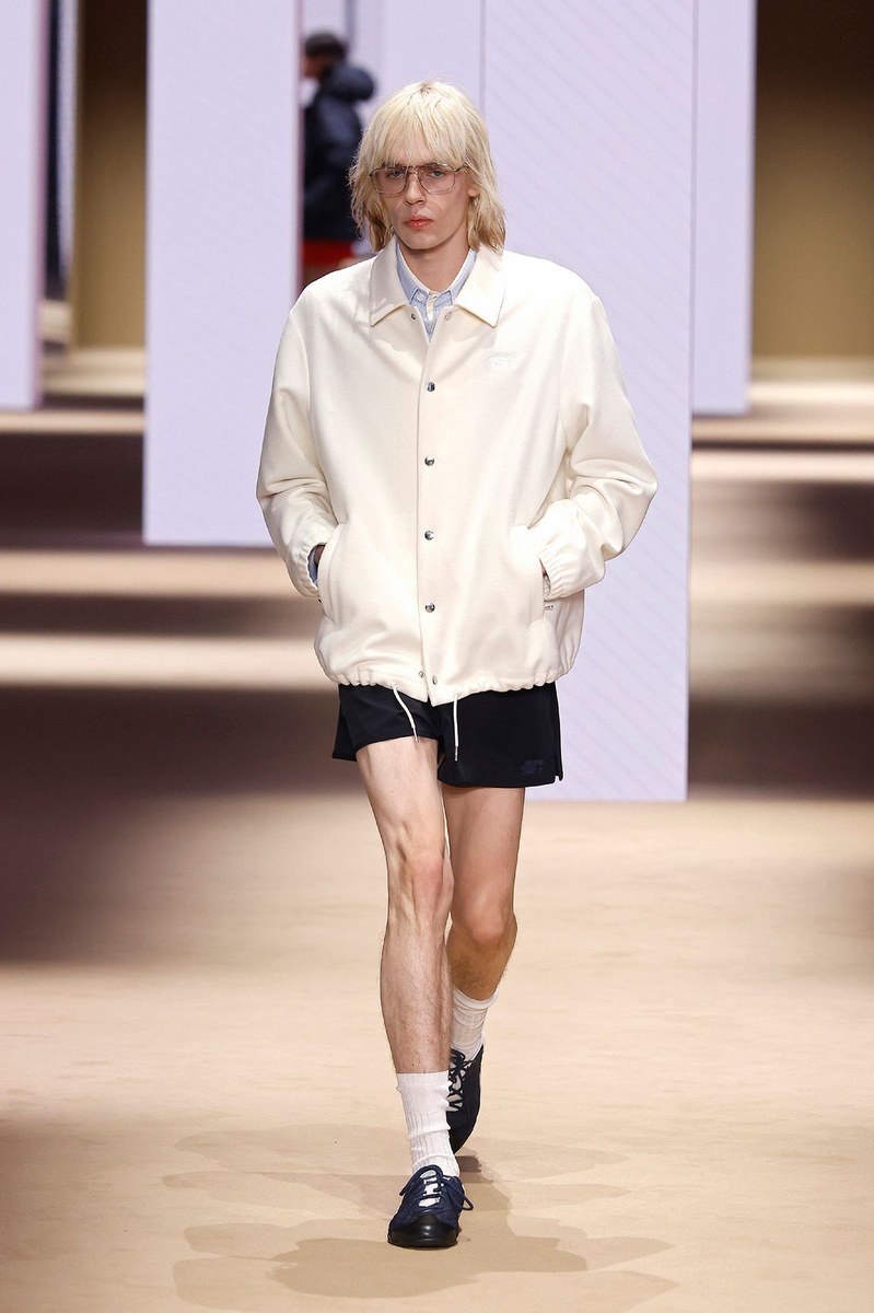 Look 28