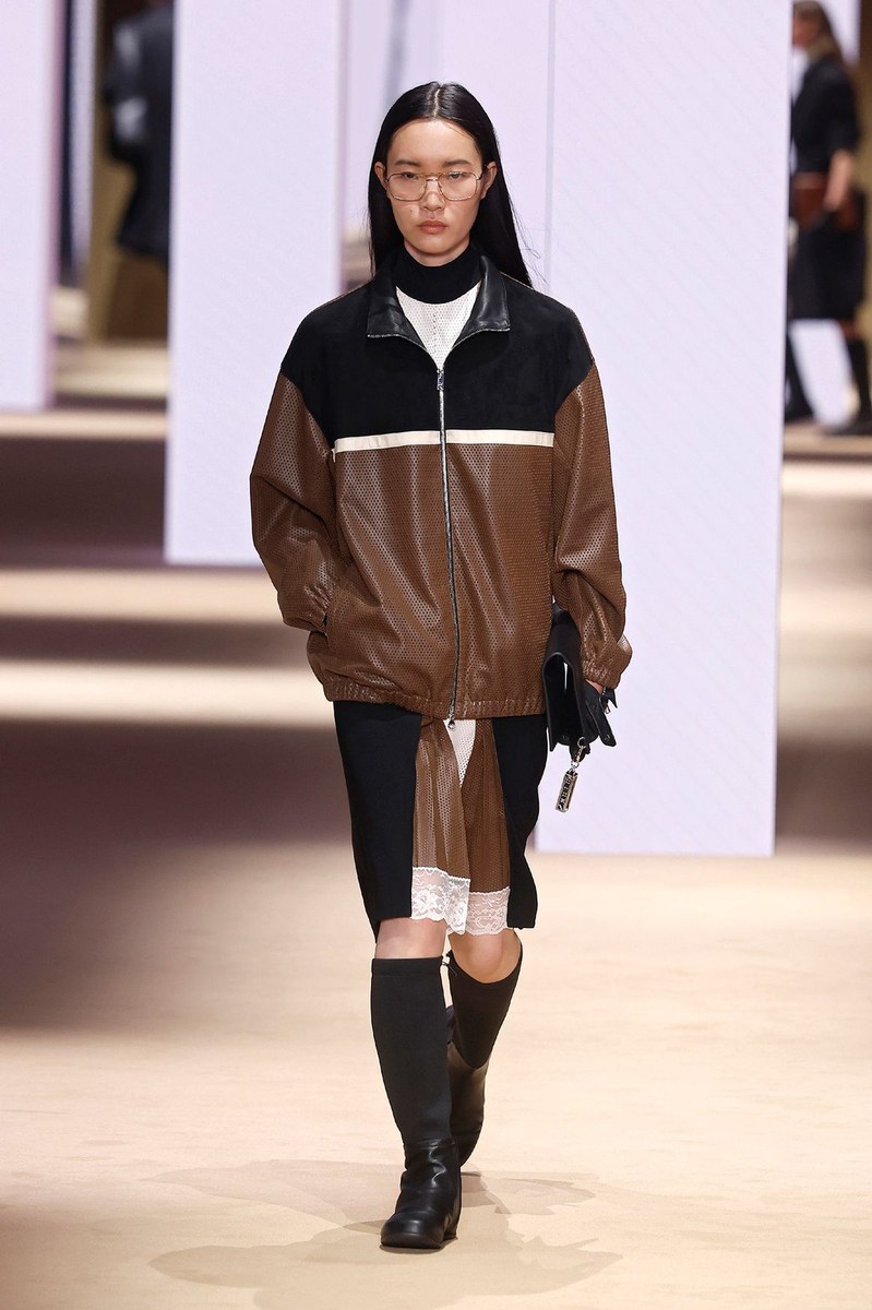Look 48