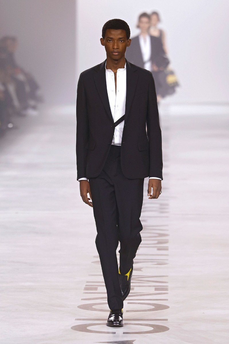 Look 8