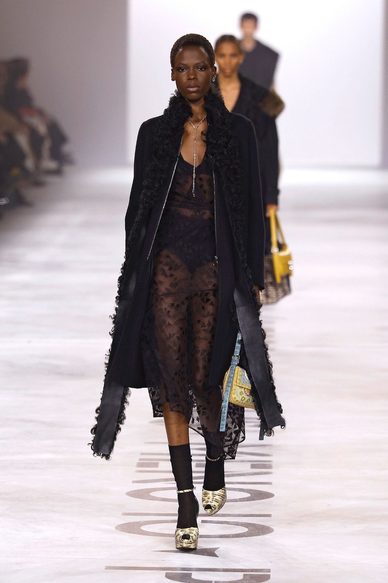Look 35