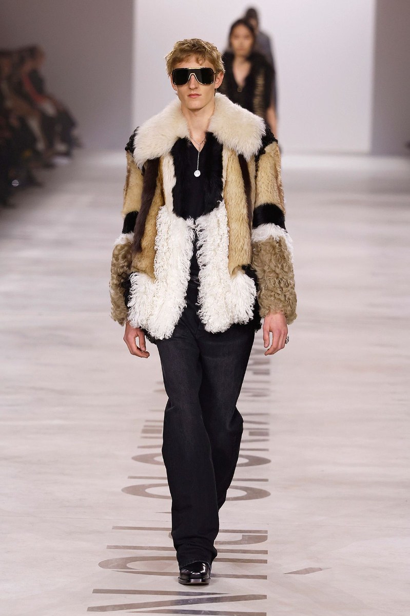 Look 38