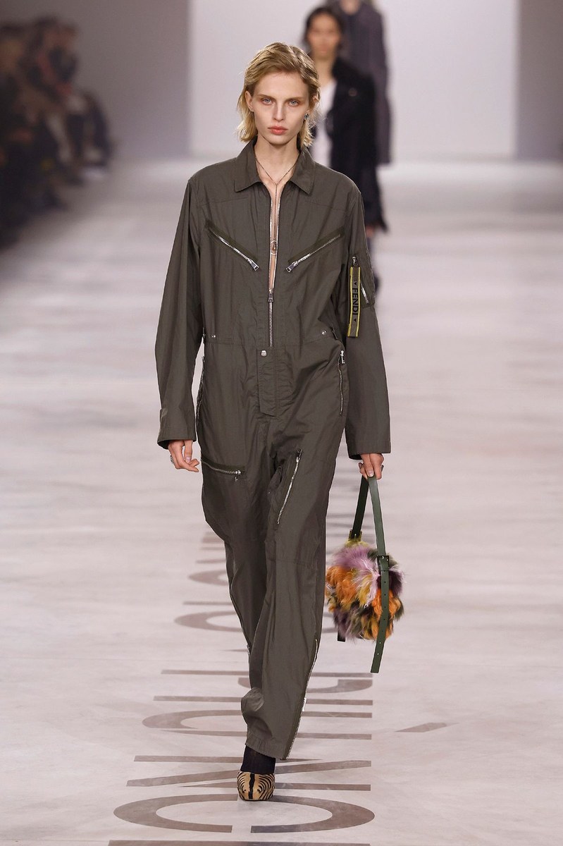 Look 45