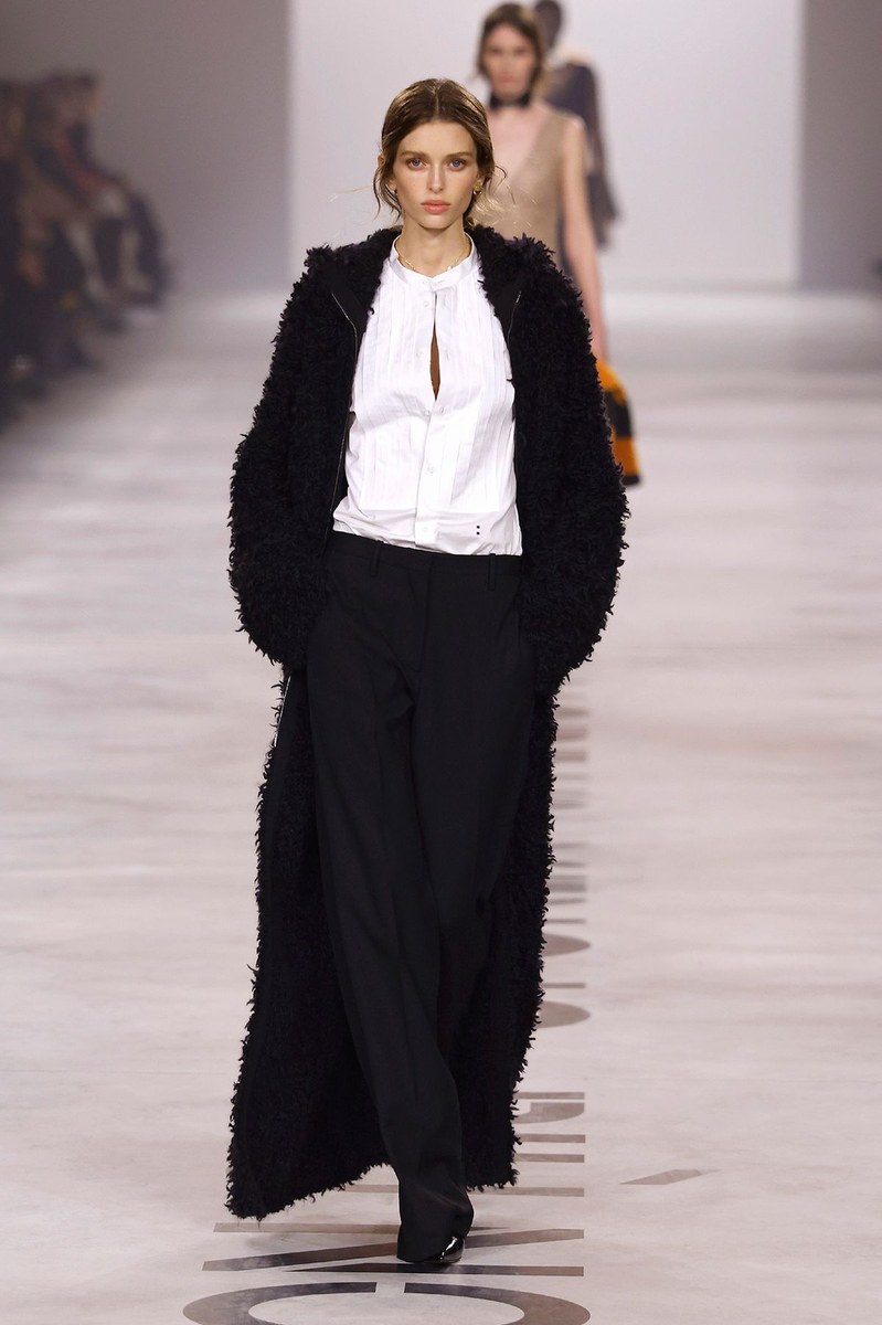 Look 63