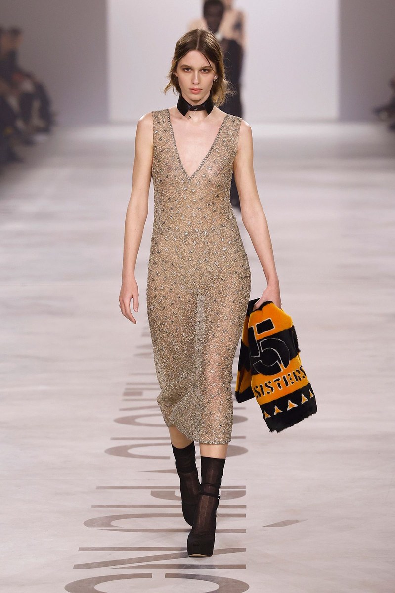 Look 64