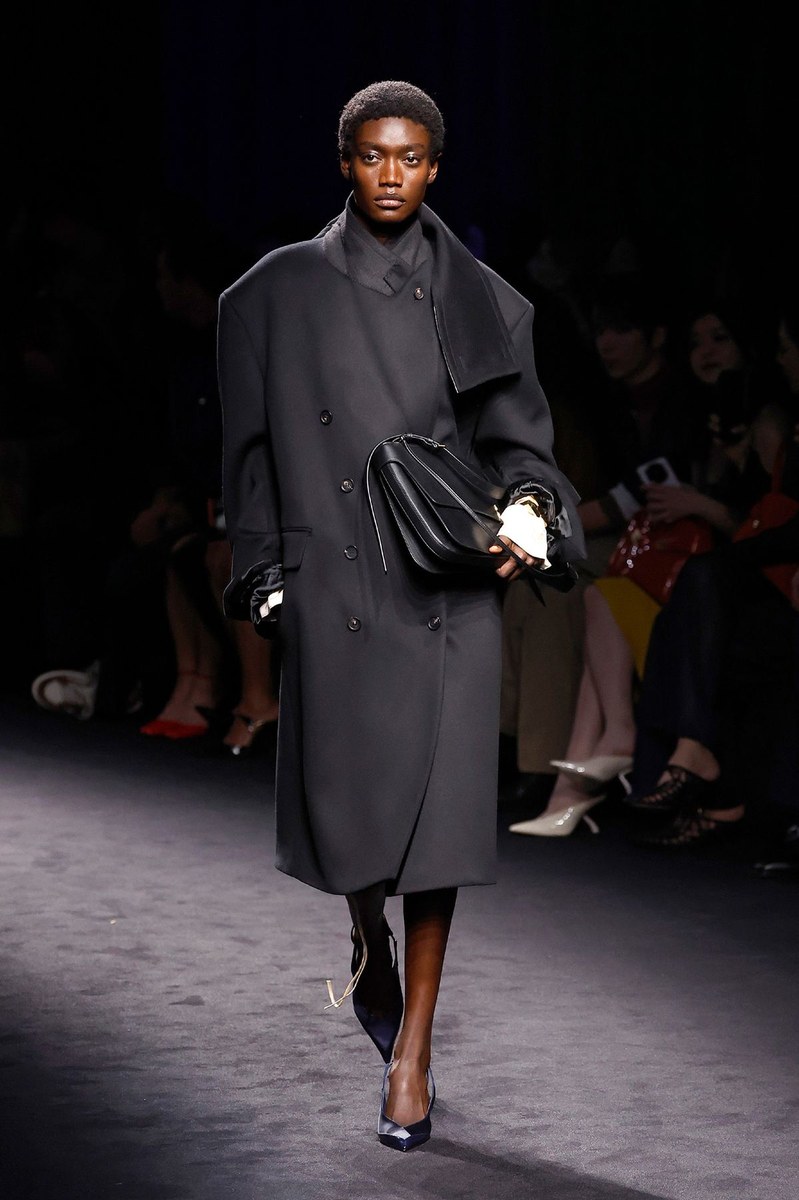 Look 4