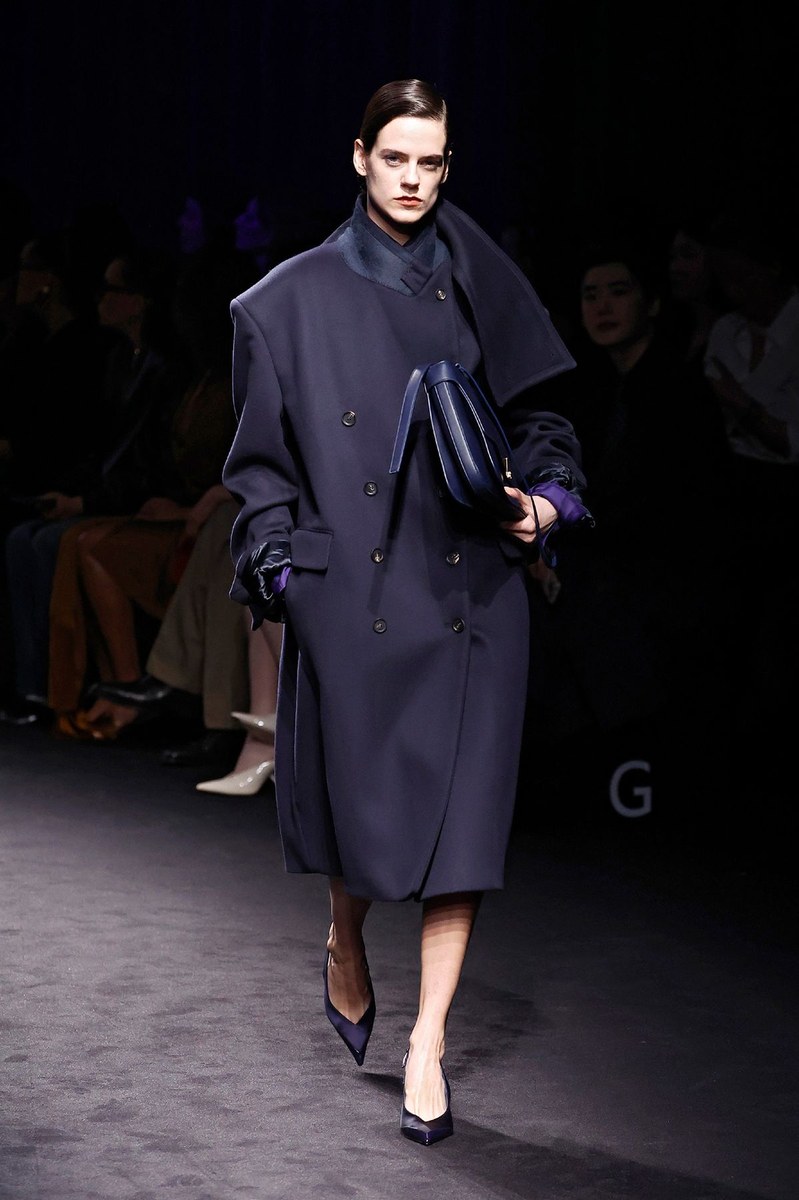 Look 11