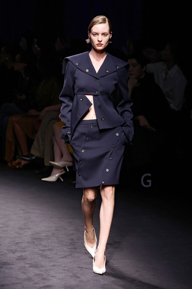 Look 17
