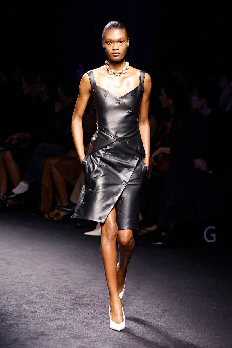 Look 25