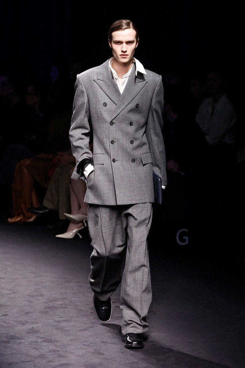 Look 28