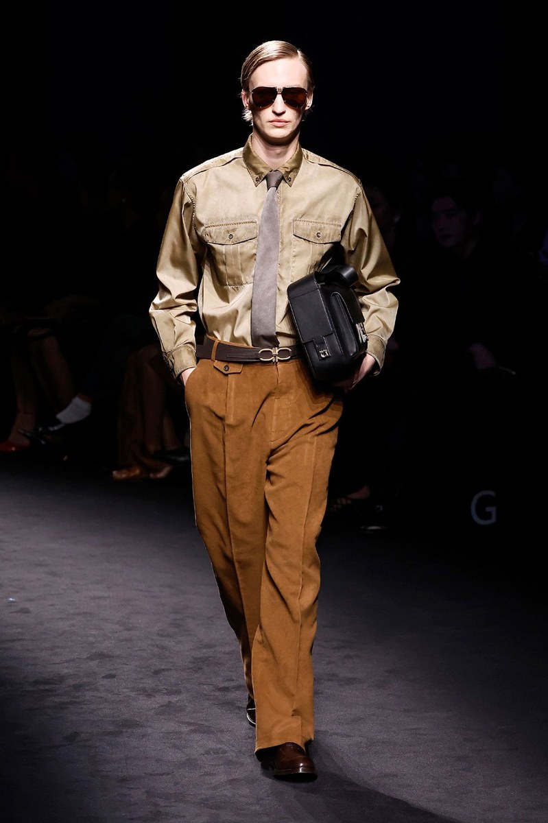 Look 44