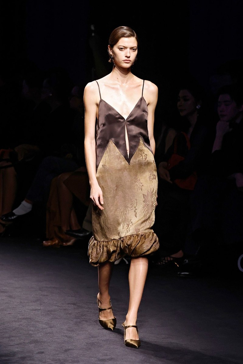 Look 50