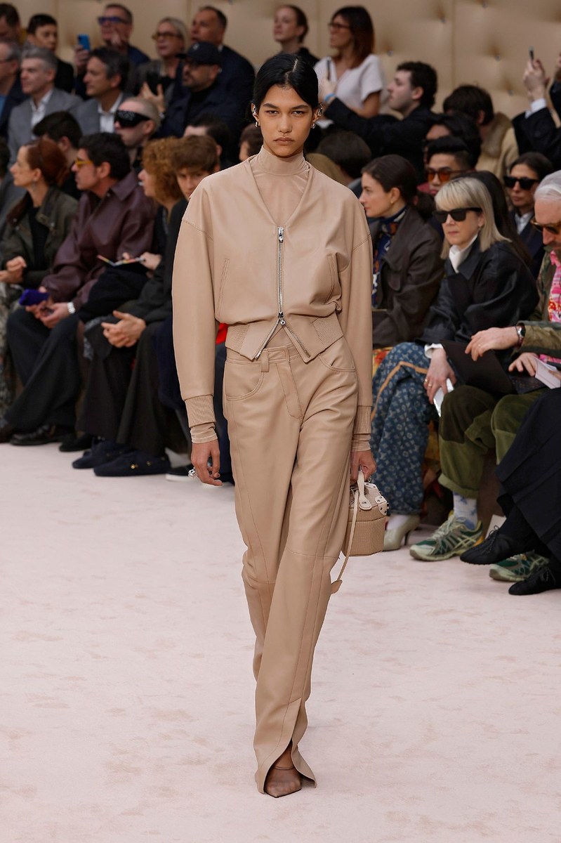 Look 4