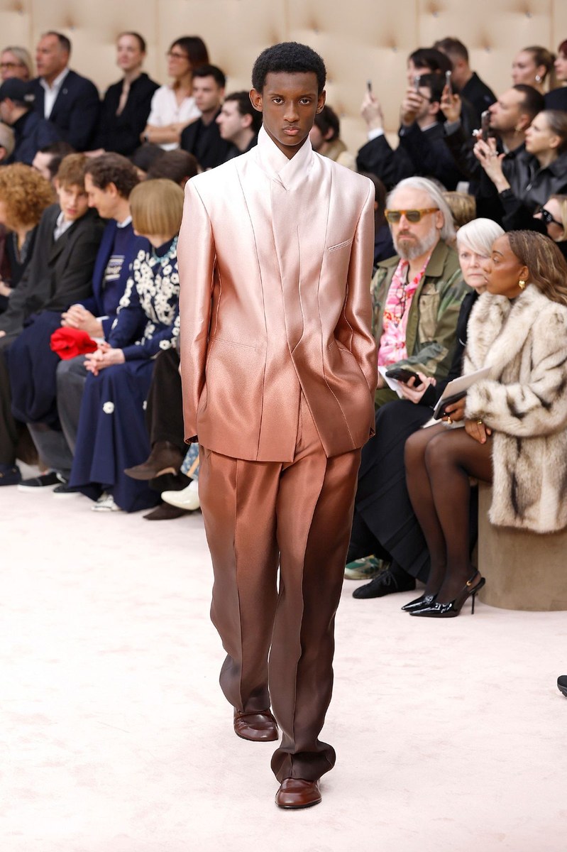 Look 19