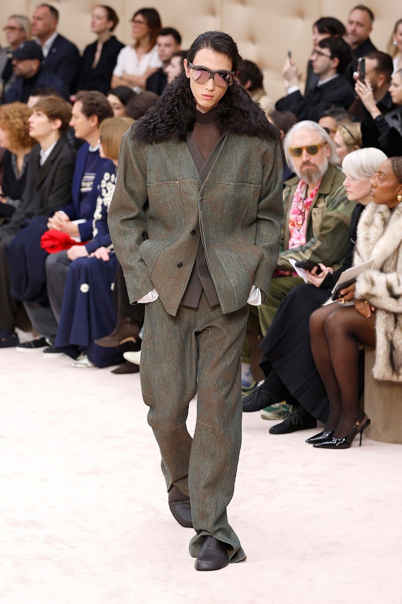 Look 26