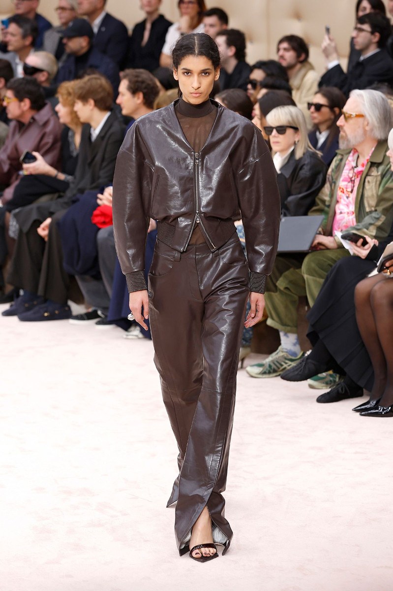 Look 30