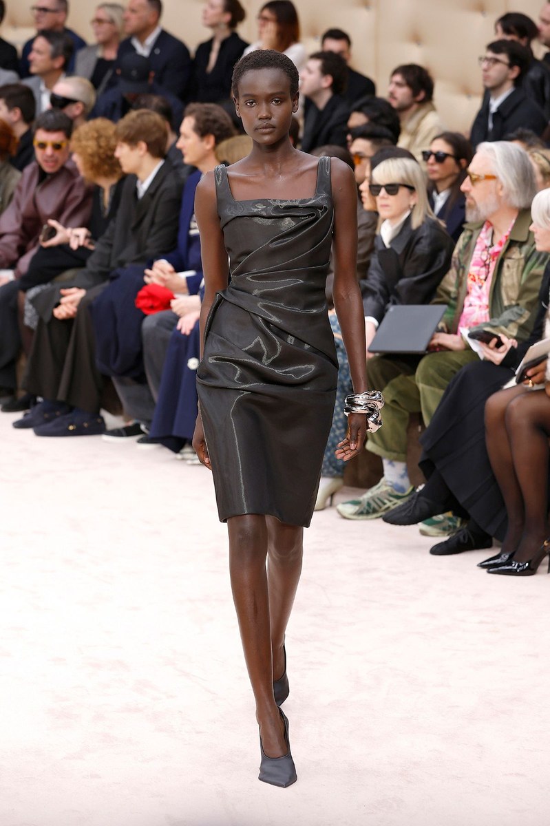 Look 37