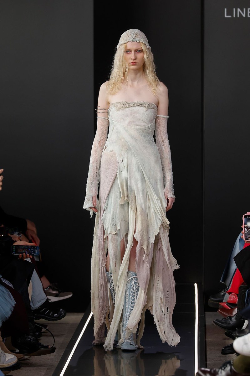 Look 3