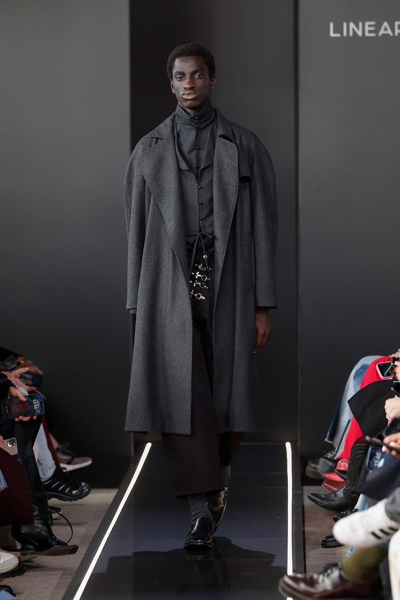 Look 8