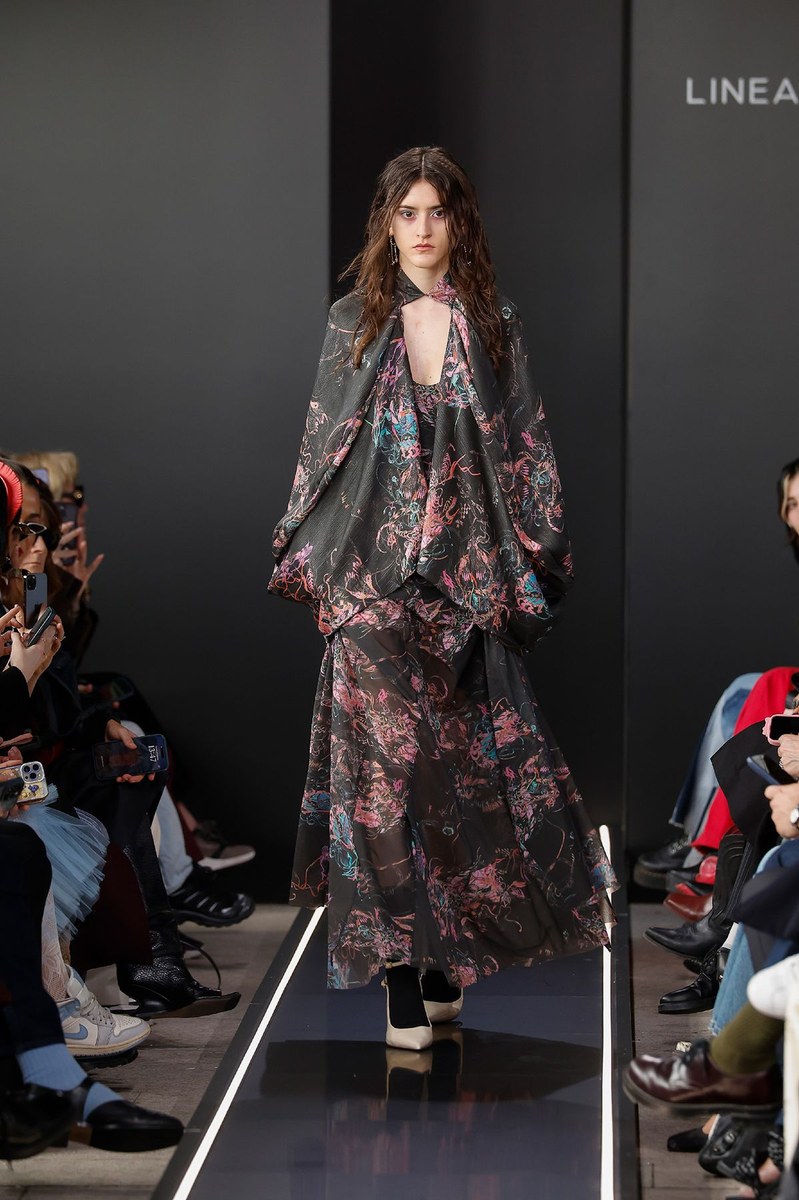 Look 13