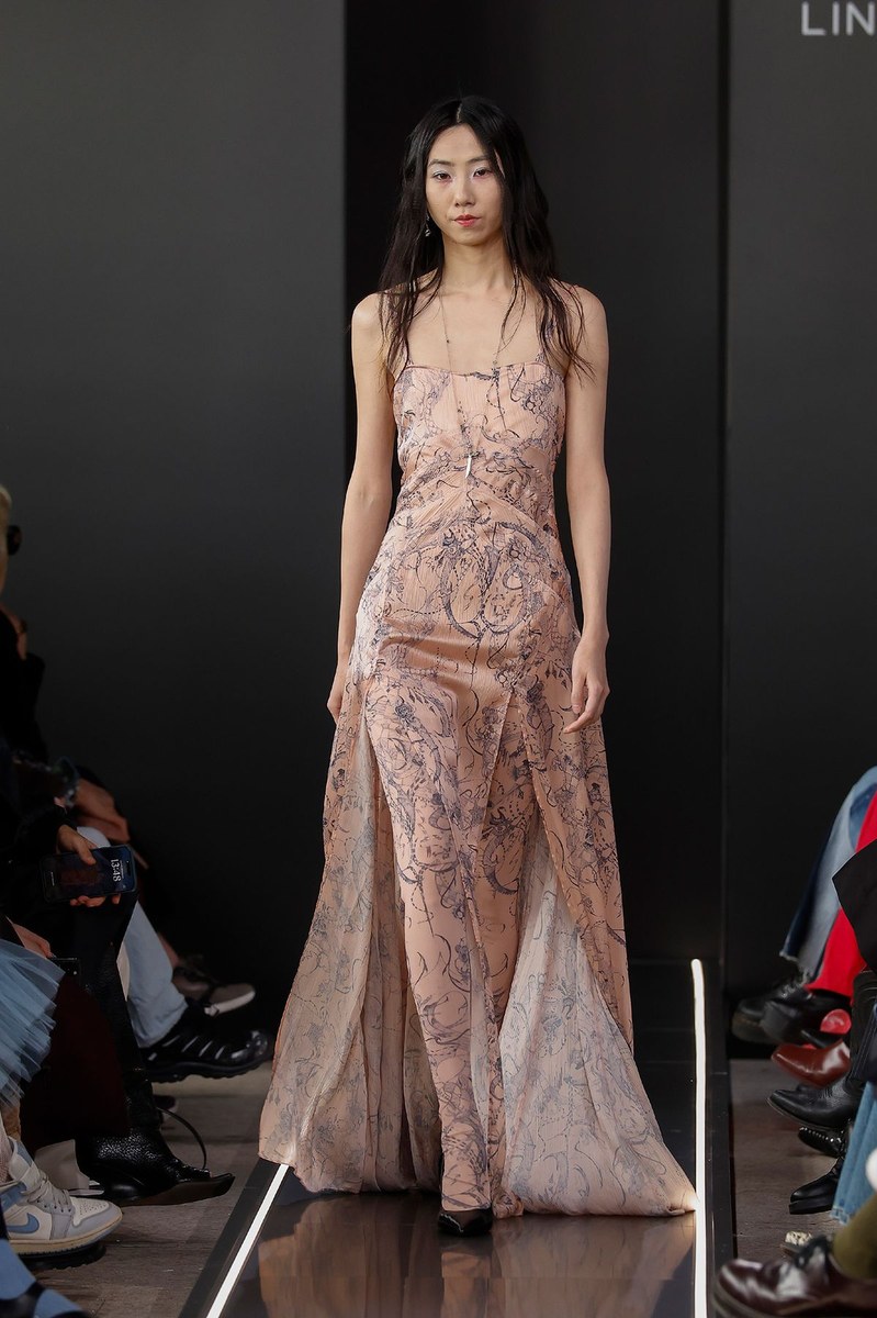 Look 16