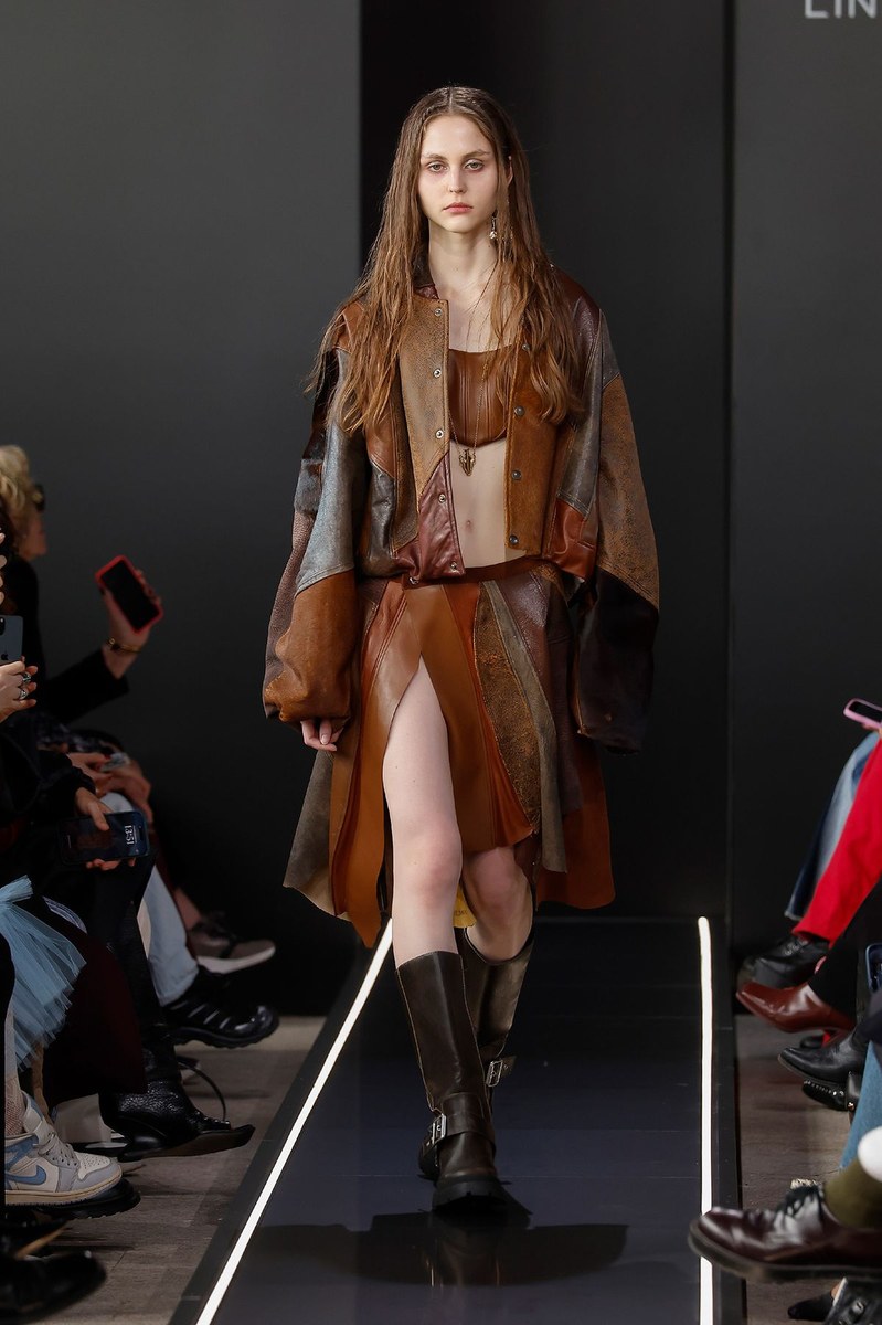 Look 24