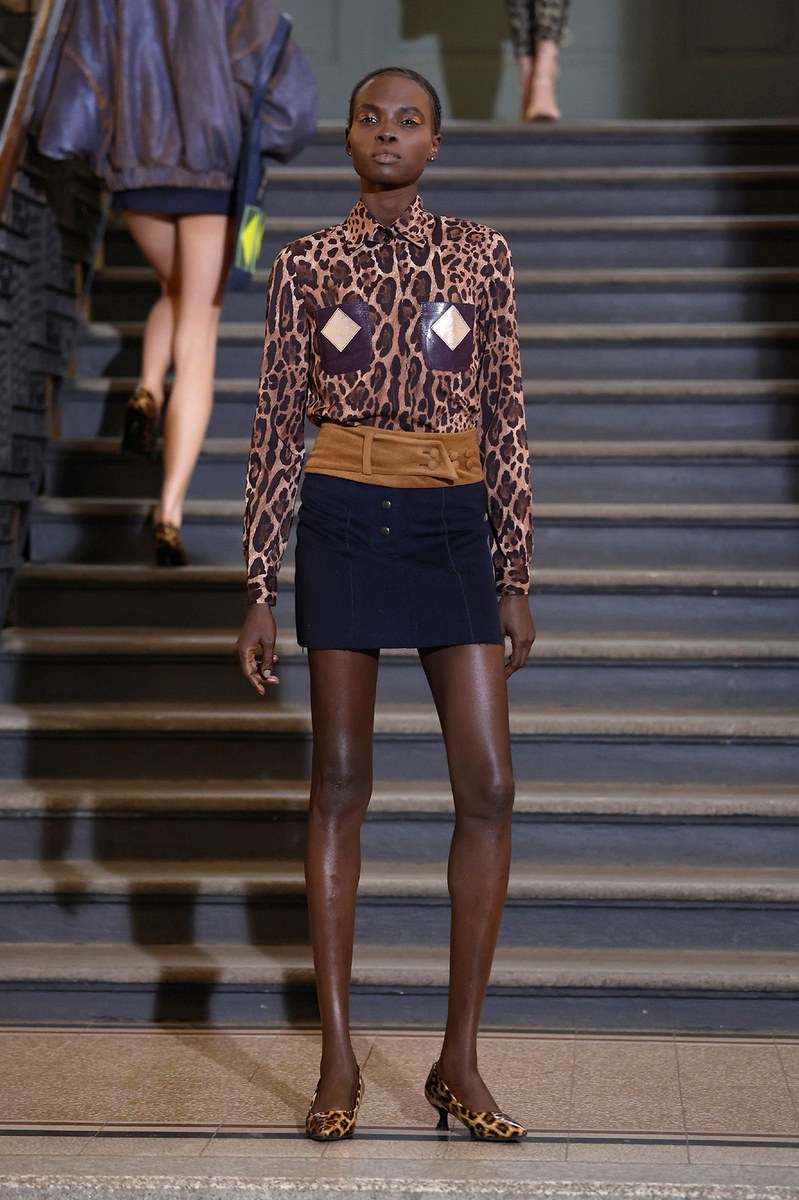 Look 17