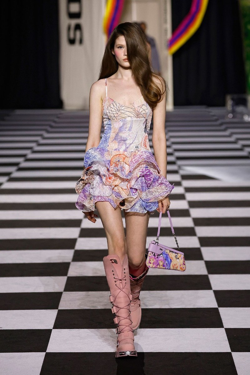 Look 5