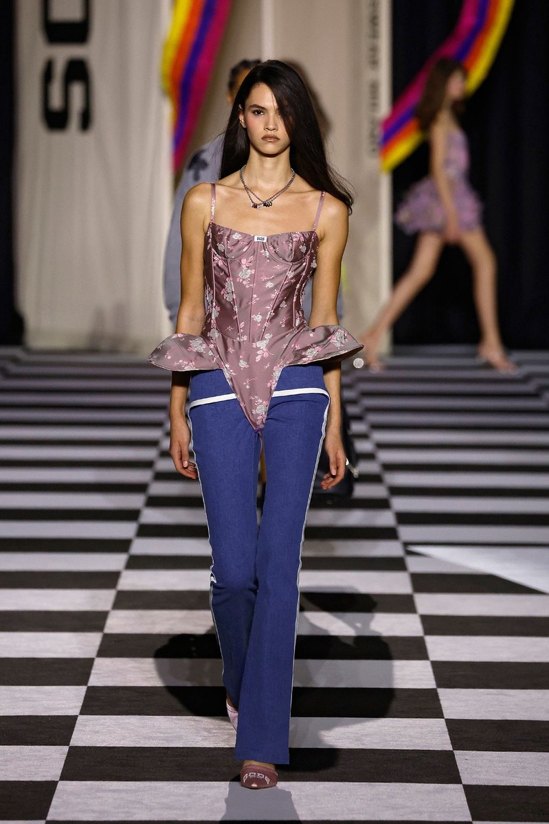 Look 6