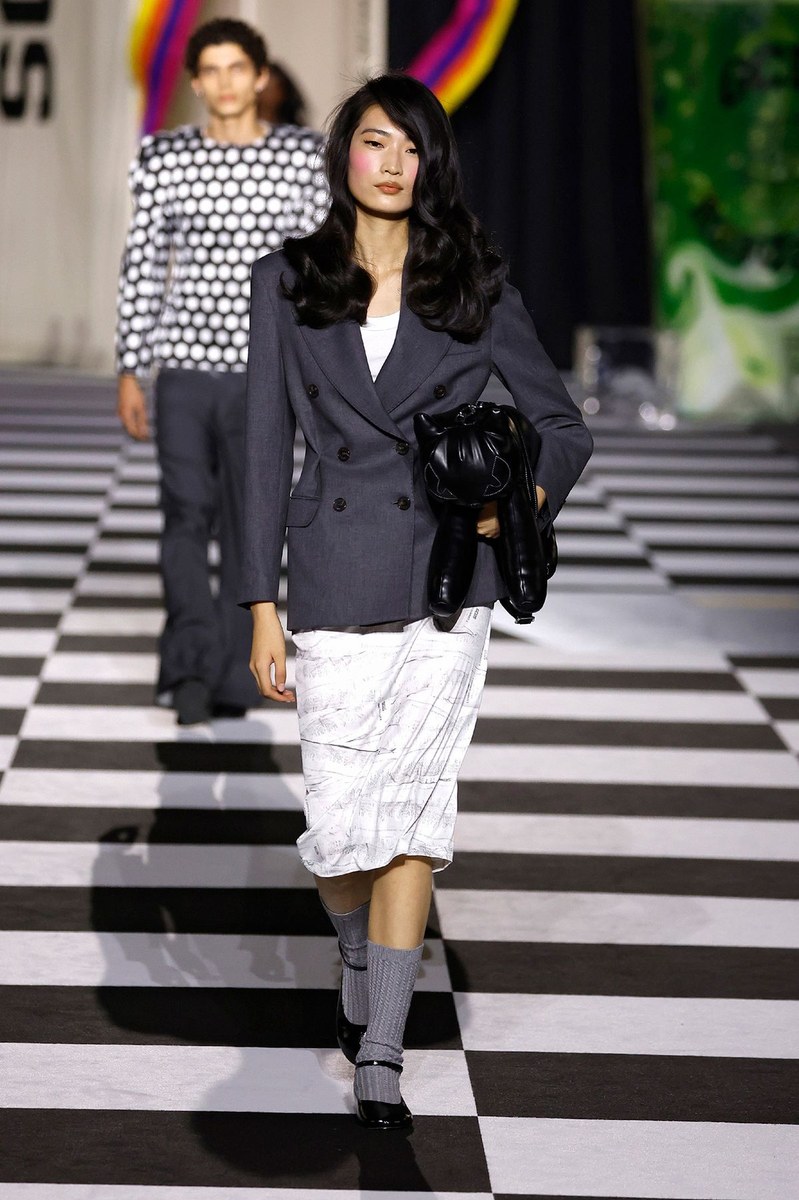 Look 28