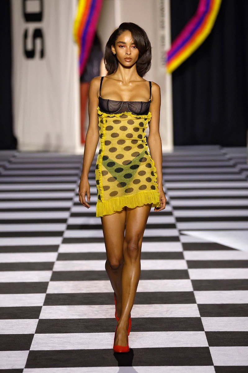 Look 34