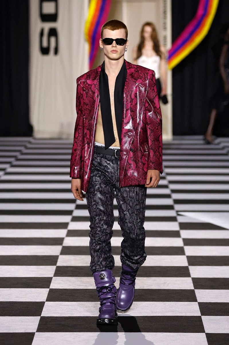 Look 44