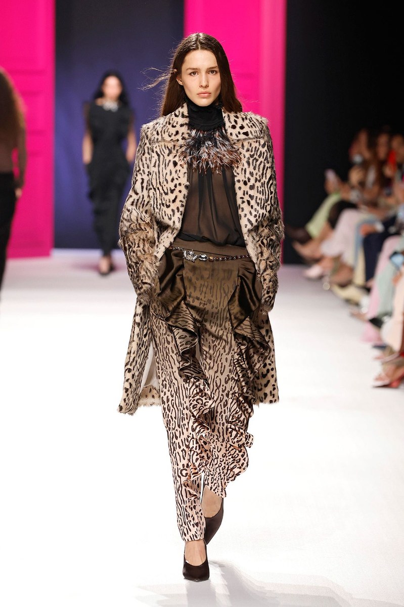 Look 9