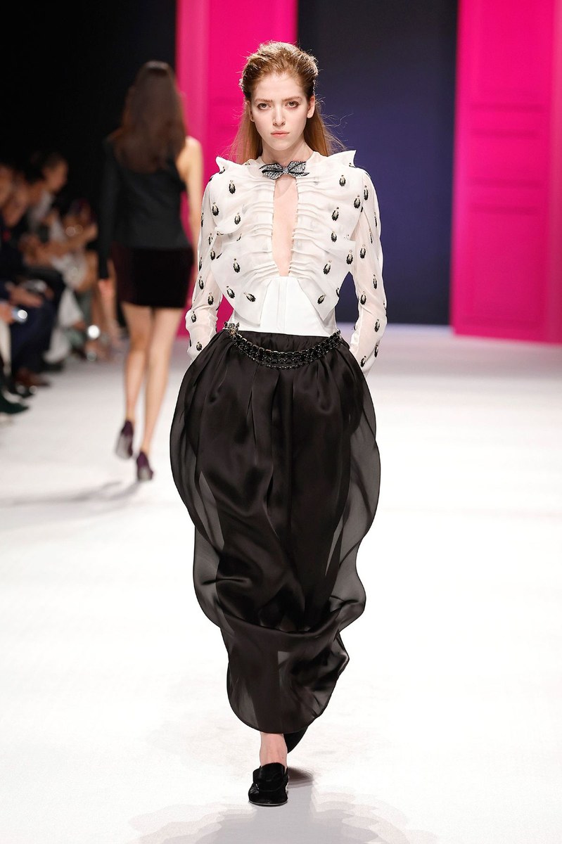 Look 27
