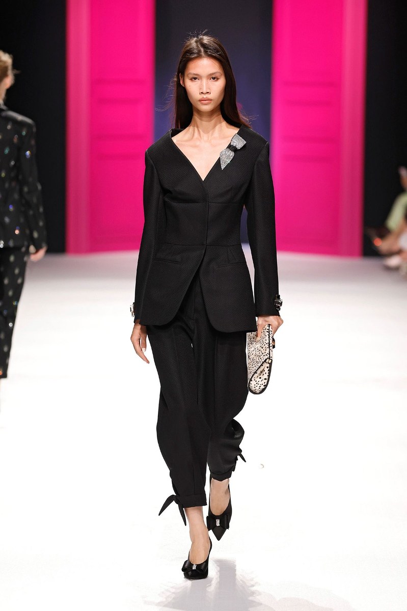 Look 32
