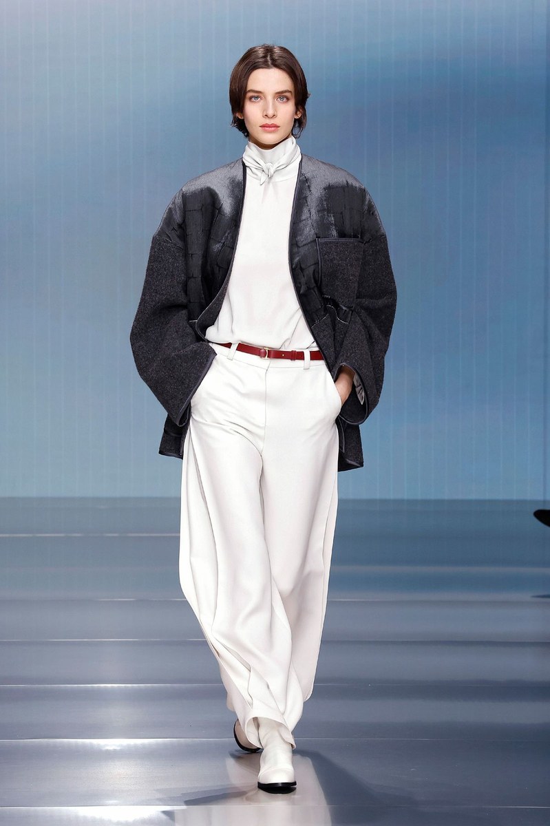 Look 14