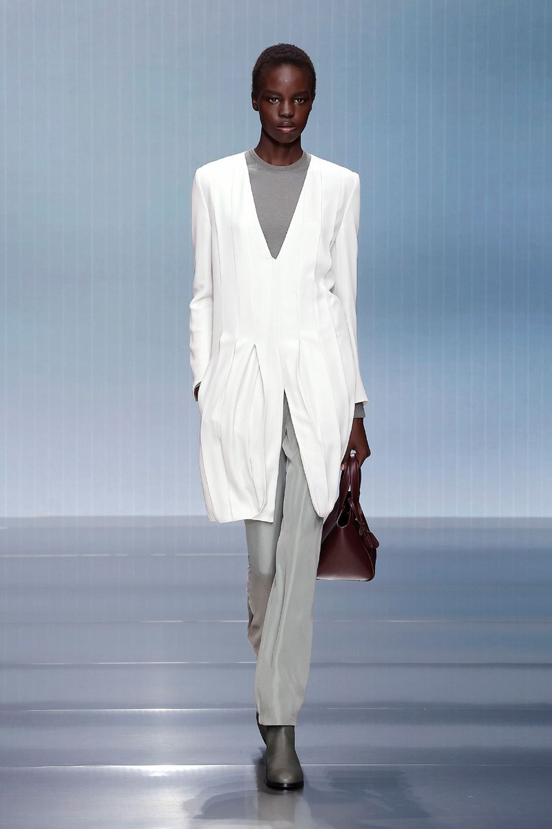 Look 17