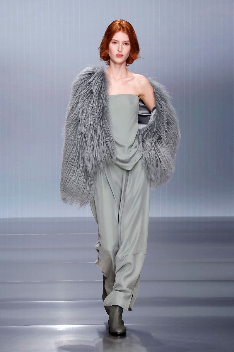 Look 19