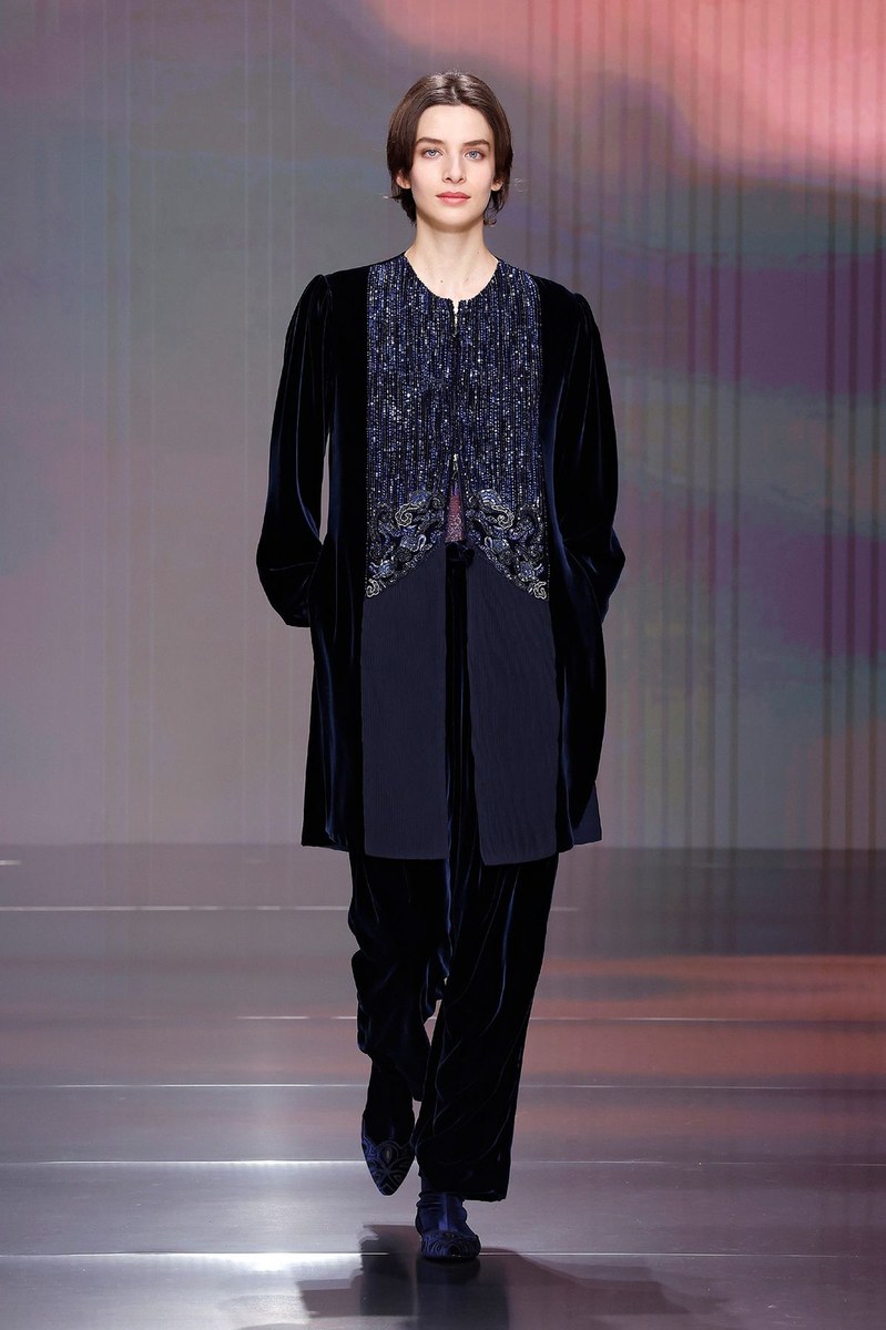 Look 44