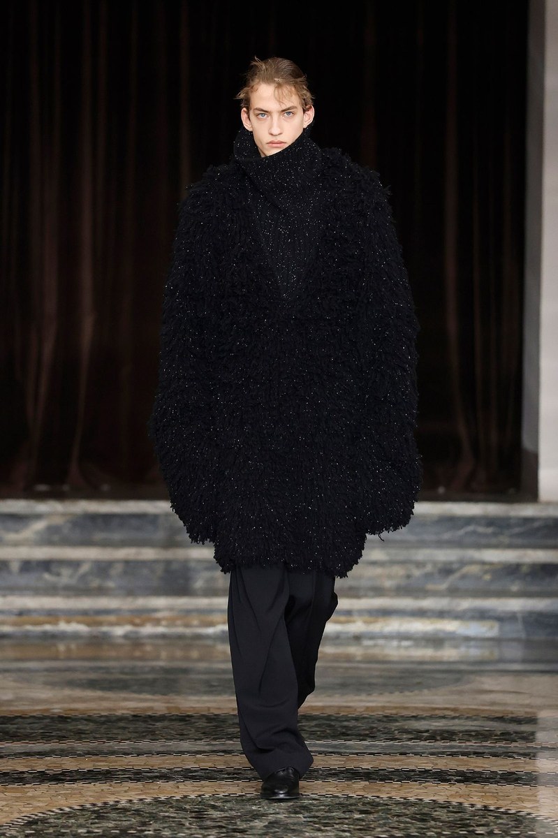 Look 7
