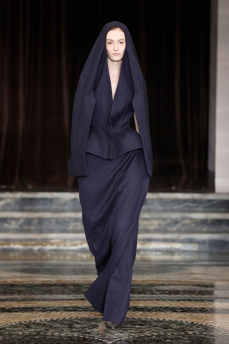 Look 11