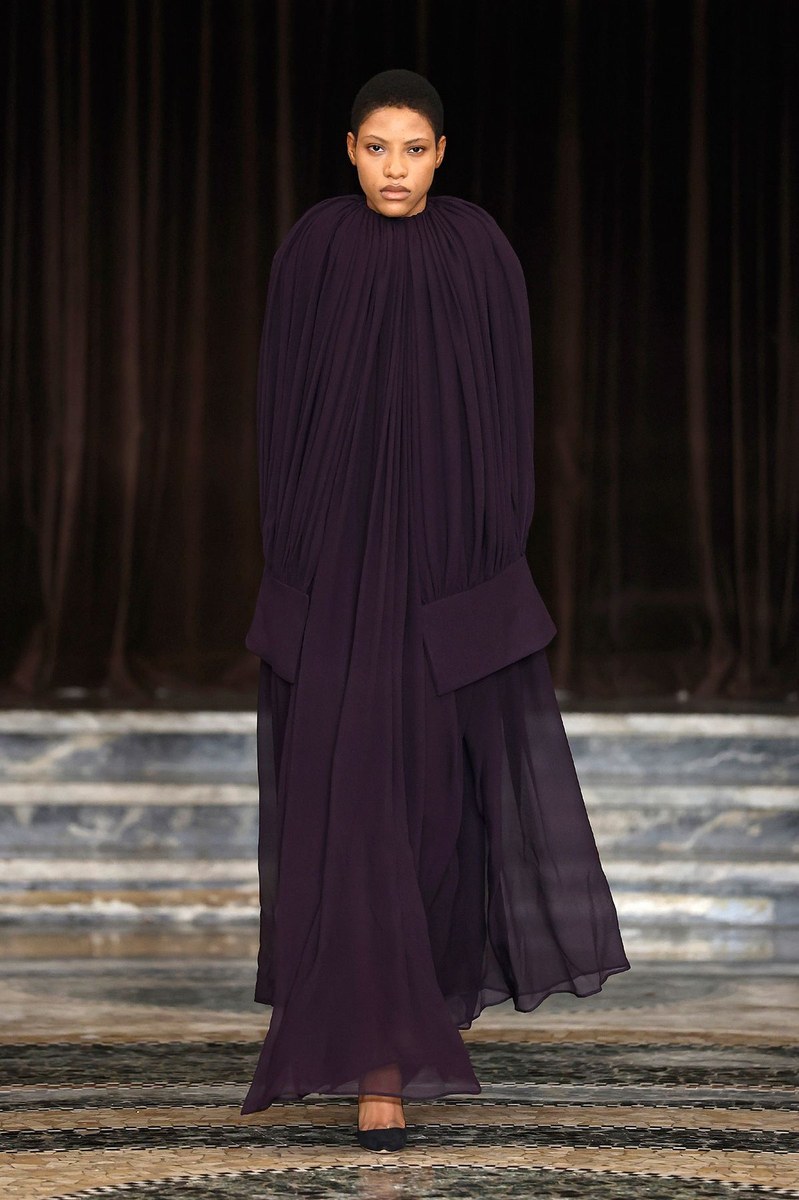Look 15