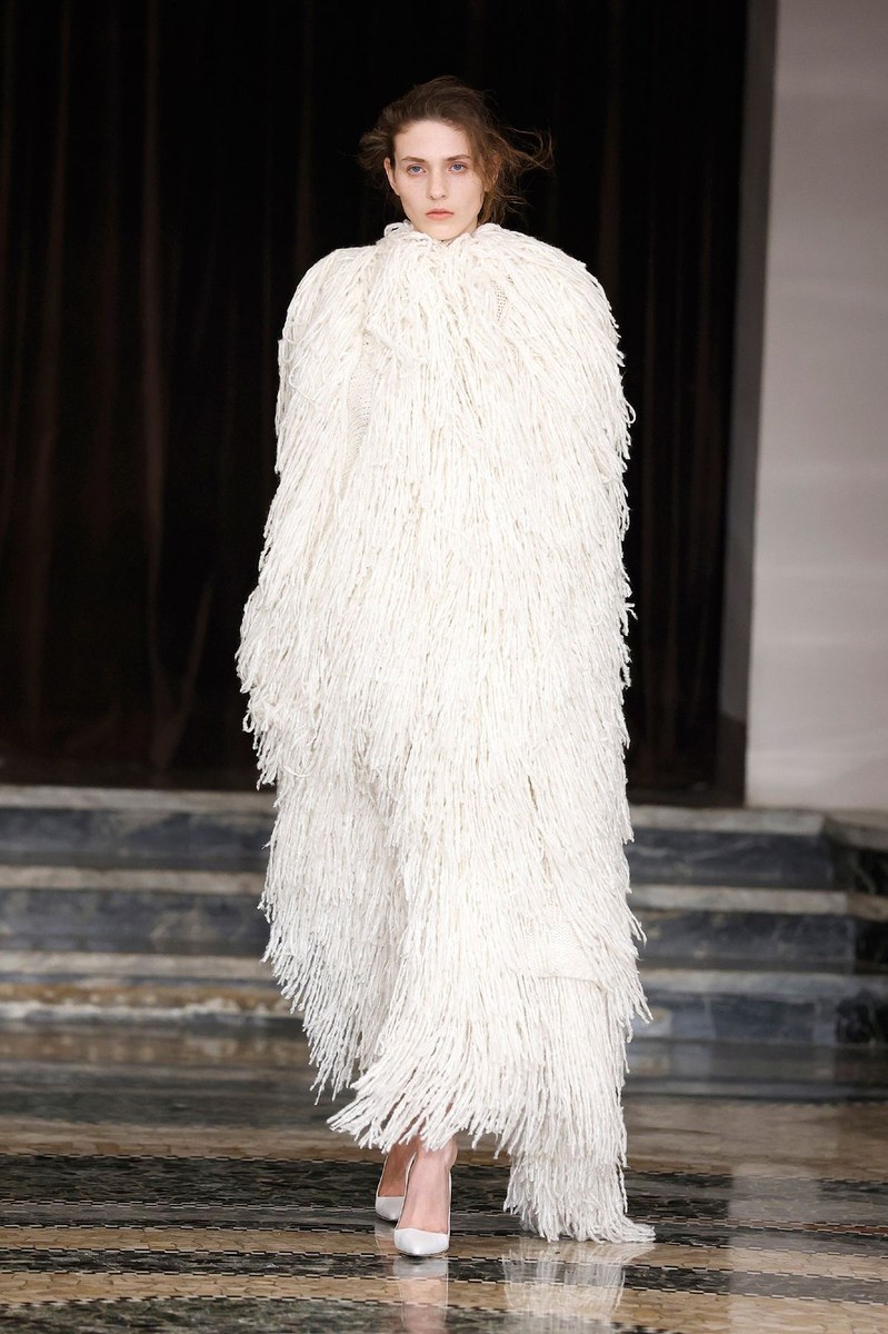 Look 28