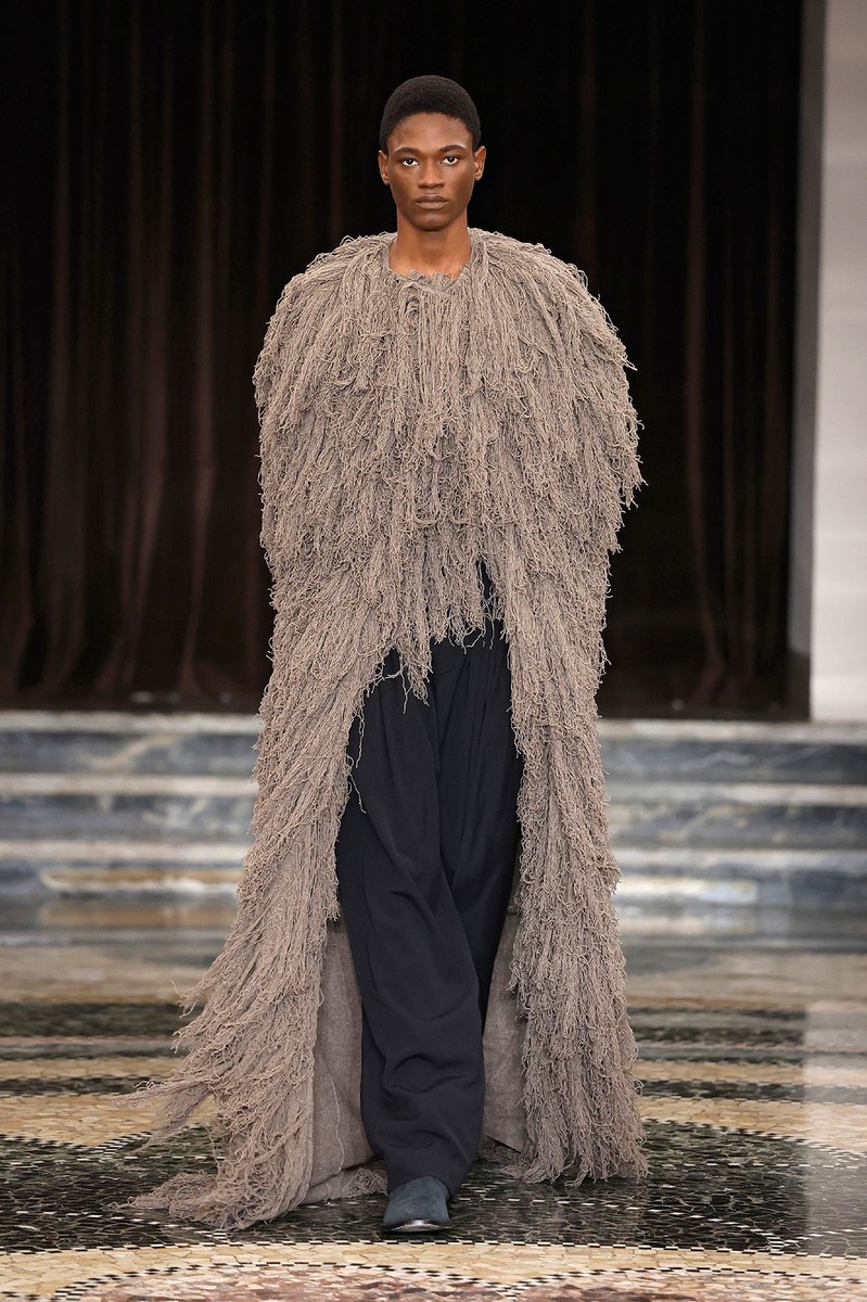 Look 29