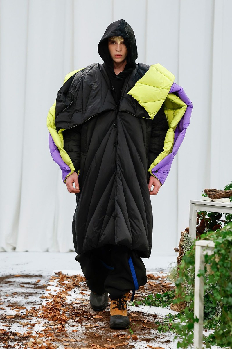 Look 15